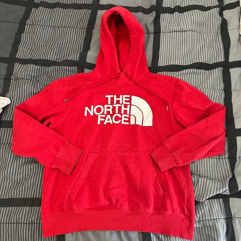 The North Face Men's Medium Hoodie Pullover Solid Red Big Logo Sweatshirt